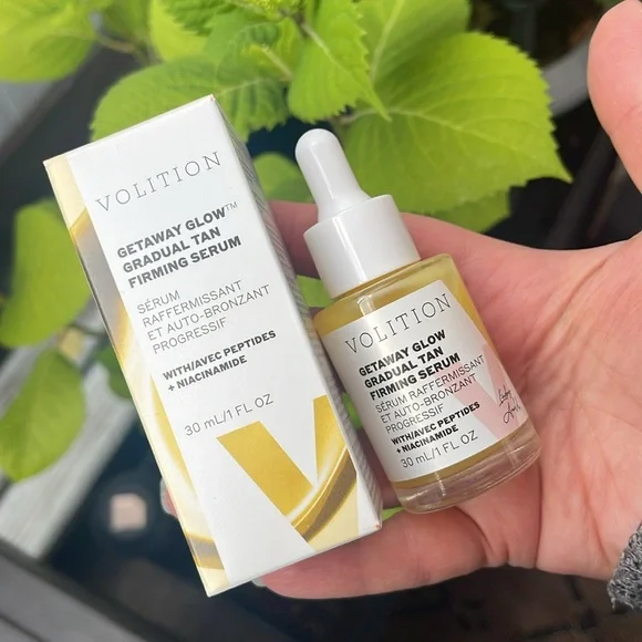Volition - Getaway Glow - Gradual Tan Firming Facial Serum - Picture 6 of 10